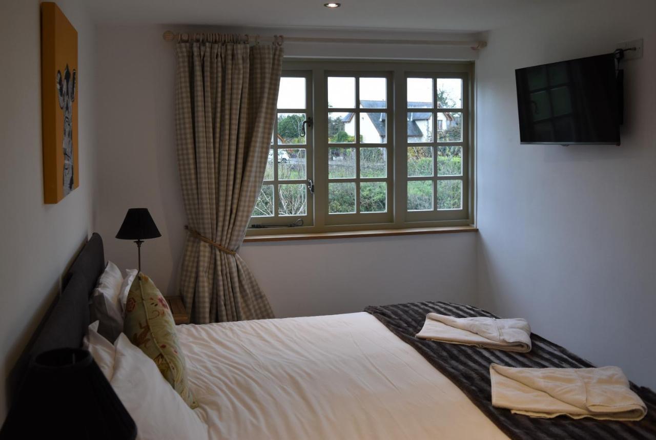 Three Horseshoes Country Inn Barry Exterior foto